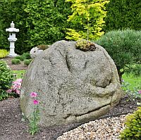 Okrasná zahrada místo ovocného sadu