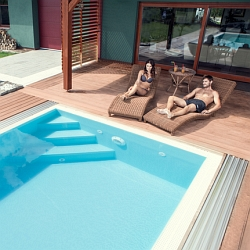 Chcete mít ve svém zahradním bazénu teplou a zároveň křišťálově čistou vodu? Poradíme jak na to!