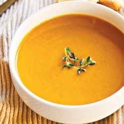 Dochází Vám inspirace při přípravě jídel z vypěstovaných a uskladněných dýní? Poradíme, co s nimi!